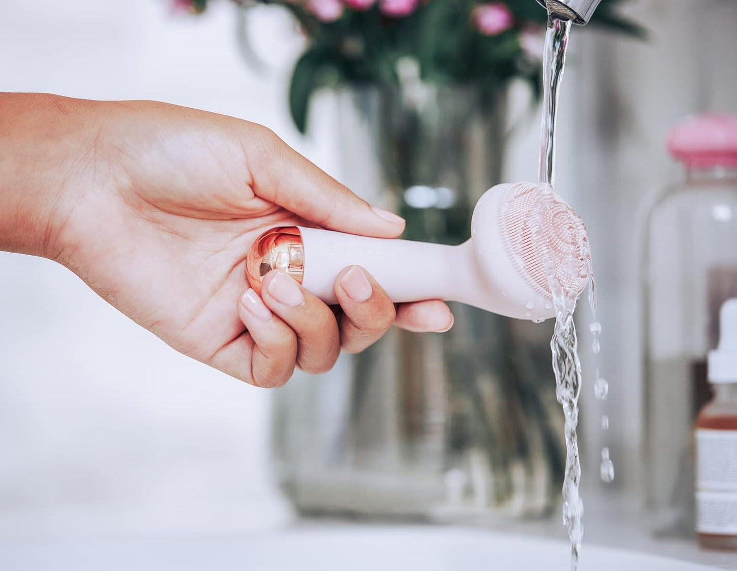 Brosse faciale électrique, massage et nettoyage